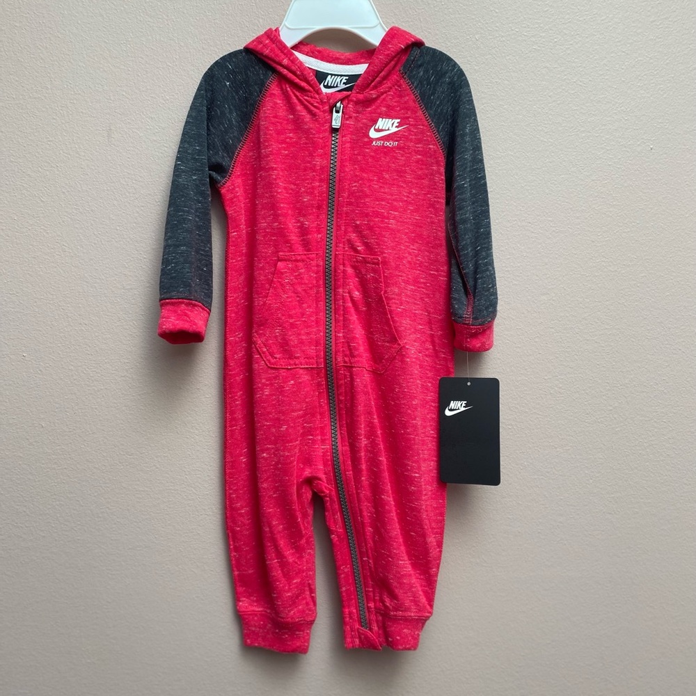 Nike Baby Girl Jumpsuit 6m